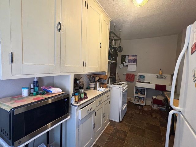 1693 Randolph Avenue, Saint Paul, MN 55105
