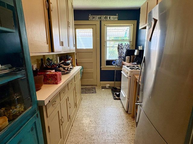1693 Randolph Avenue, Saint Paul, MN 55105