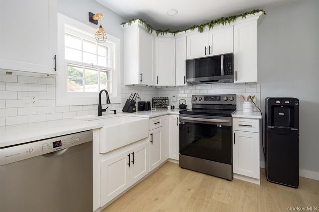 13-17 Clark Heights, Pleasant Valley, NY 12569