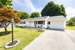 118 Fern Castle Drive, Irondequoit, NY 14622