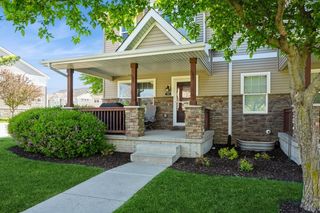 153 64th Street, West Des Moines, IA 50266