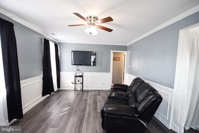 8128 DUNDALK AVE, Baltimore, MD 21222