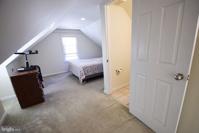 8128 DUNDALK AVE, Baltimore, MD 21222