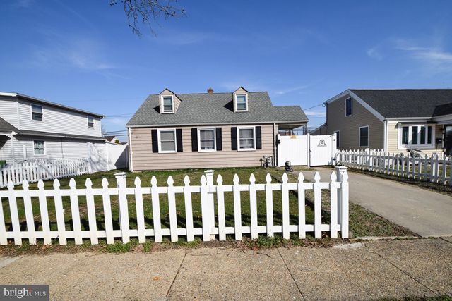 8128 DUNDALK AVE, Baltimore, MD 21222