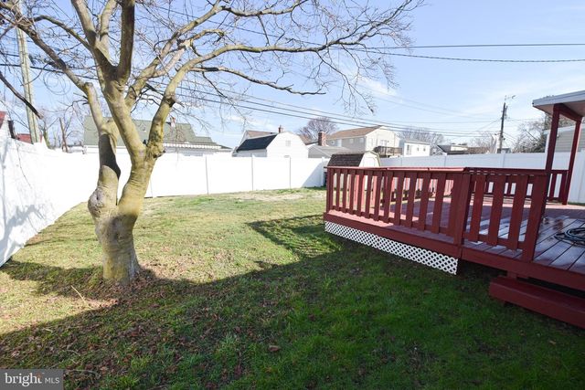 8128 DUNDALK AVE, Baltimore, MD 21222