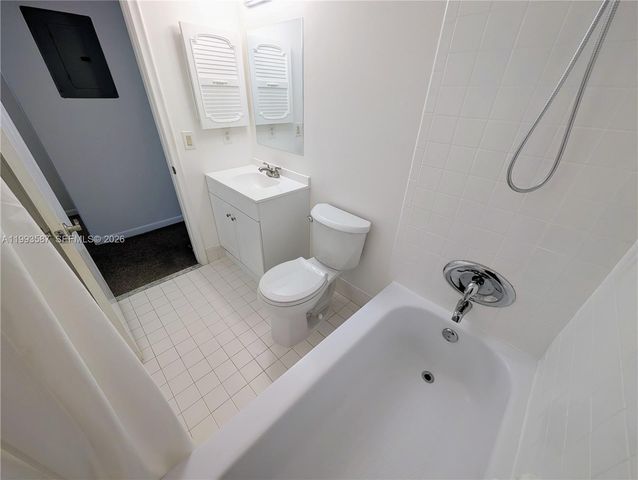 151 SW 135th Ter 212T, Pembroke Pines, FL 33027