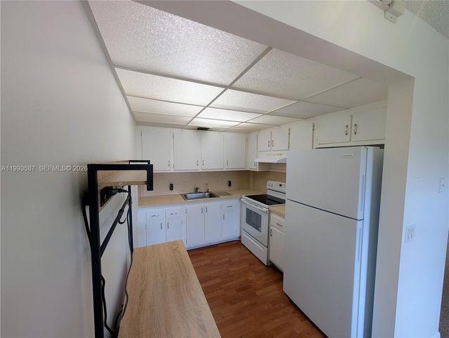 151 SW 135th Ter 212T, Pembroke Pines, FL 33027