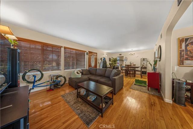 11229 Mclennan, Granada Hills, CA 91344