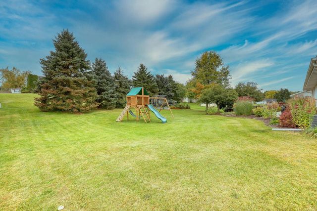 2955 Mallard WAY, East Troy, WI 53120
