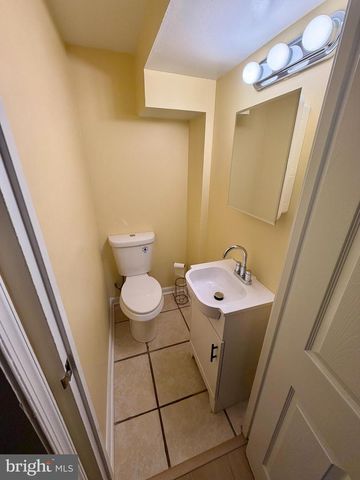 7607 BURNSIDE RD, Landover, MD 20785