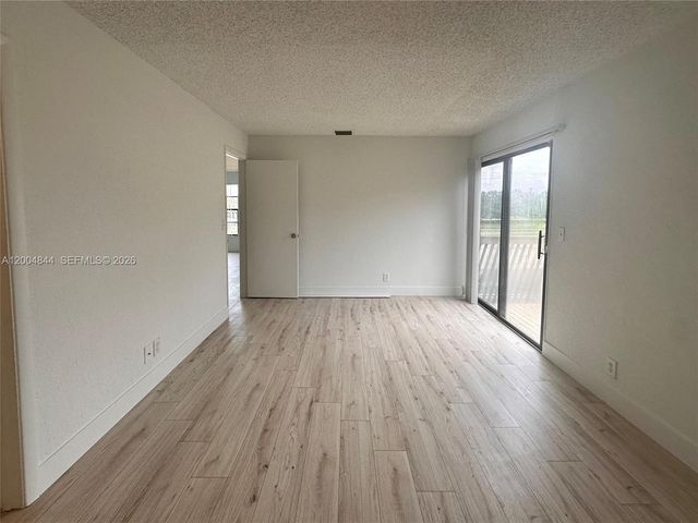 2580 Coral Springs Dr 2580, Coral Springs, FL 33065