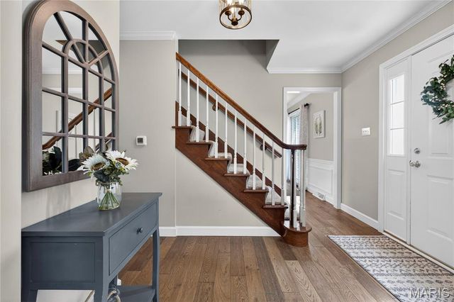 12847 Haw Thicket Lane, Des Peres, MO 63131