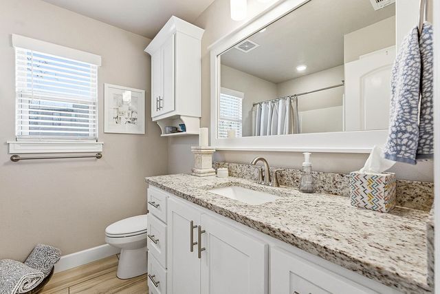 216 Kinross Drive, Bella Vista, AR 72715