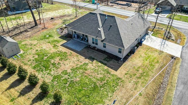 216 Kinross Drive, Bella Vista, AR 72715