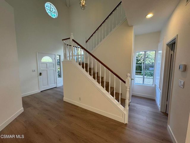 834 Sunstone Street, Westlake Village, CA 91362