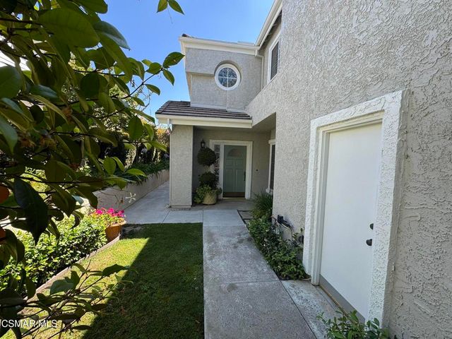 834 Sunstone Street, Westlake Village, CA 91362