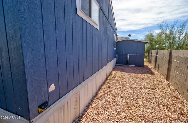 2200 N Delaware Drive 6, Apache Junction, AZ 85120