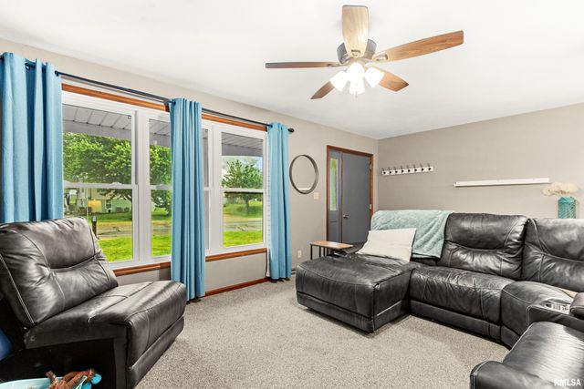 4922 PFEIFFER Road, Bartonville, IL 61607