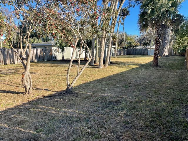 1926 PINE TREE DRIVE, Edgewater, FL 32141