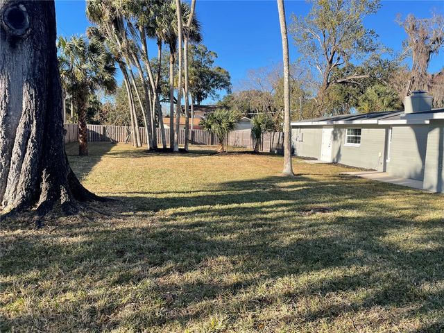 1926 PINE TREE DRIVE, Edgewater, FL 32141