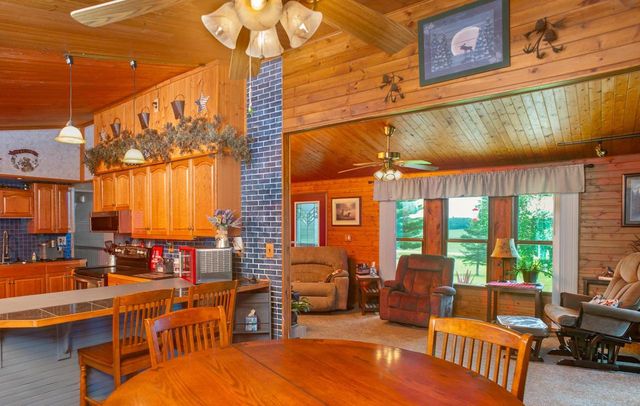 N1531 COUNTY ROAD B, Coloma, WI 54930