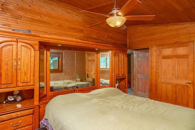 N1531 COUNTY ROAD B, Coloma, WI 54930