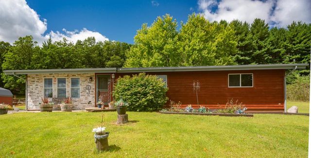 N1531 COUNTY ROAD B, Coloma, WI 54930