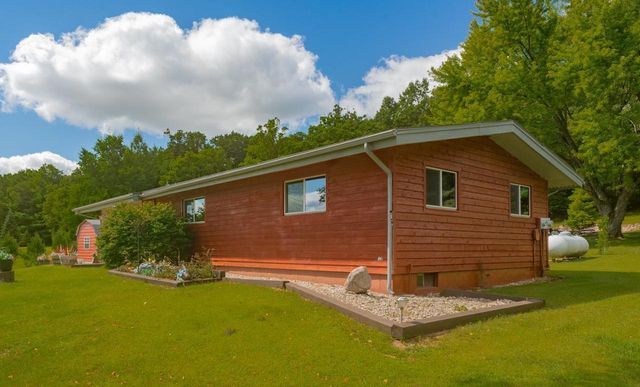N1531 COUNTY ROAD B, Coloma, WI 54930