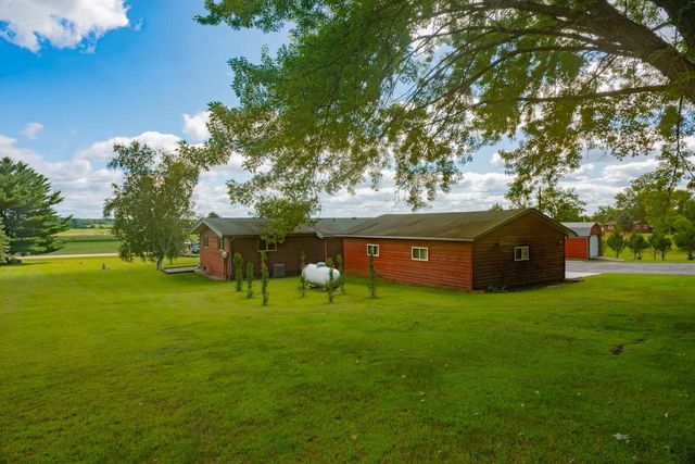 N1531 COUNTY ROAD B, Coloma, WI 54930