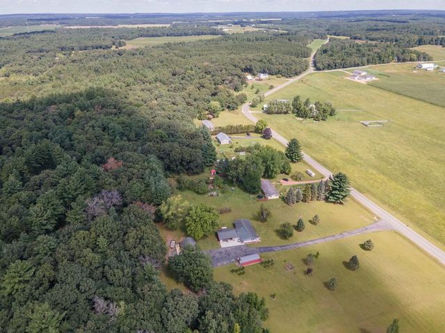 N1531 COUNTY ROAD B, Coloma, WI 54930