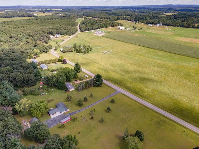 N1531 COUNTY ROAD B, Coloma, WI 54930