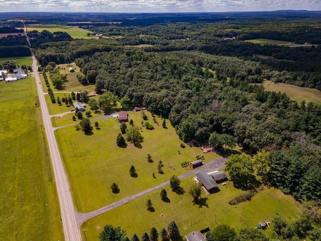 N1531 COUNTY ROAD B, Coloma, WI 54930