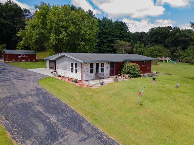 N1531 COUNTY ROAD B, Coloma, WI 54930