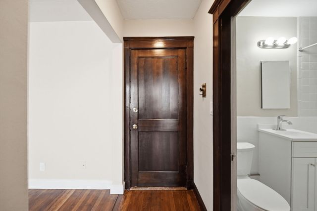 41 Richardson Ave 16, Wakefield, MA 01880