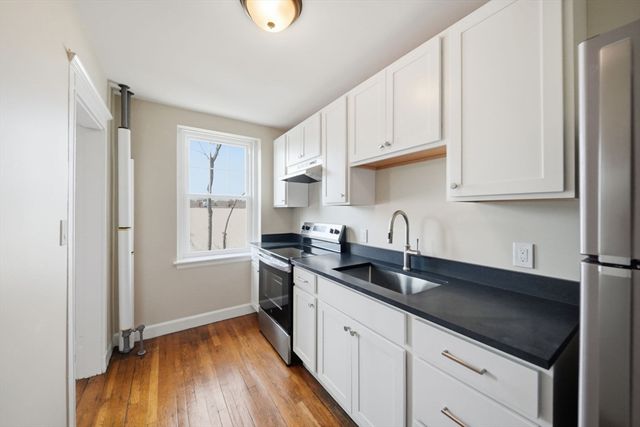 41 Richardson Ave 16, Wakefield, MA 01880