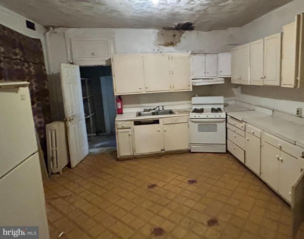 3912 REISTERSTOWN RD, Baltimore, MD 21215