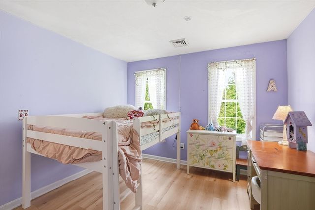 7 Whispering Pines Dr, Plymouth, MA 02360