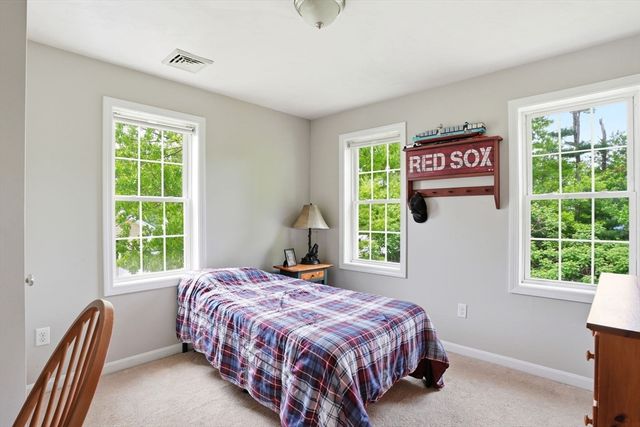 7 Whispering Pines Dr, Plymouth, MA 02360