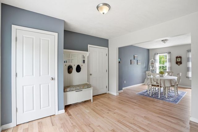 7 Whispering Pines Dr, Plymouth, MA 02360
