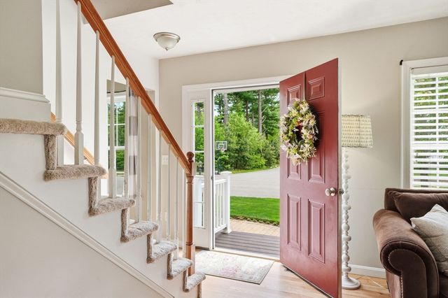 7 Whispering Pines Dr, Plymouth, MA 02360