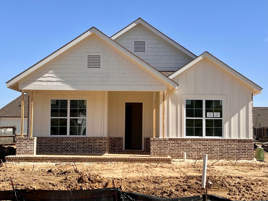 10236 LOUANNE DR, Collierville, TN 38017