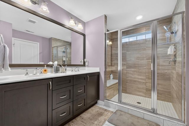 25 Hoffman Road, Hopewell Junction, NY 12533