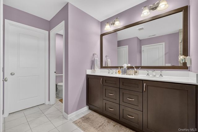 25 Hoffman Road, Hopewell Junction, NY 12533