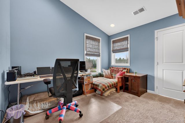 25 Hoffman Road, Hopewell Junction, NY 12533