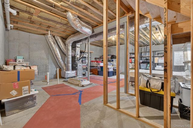 25 Hoffman Road, Hopewell Junction, NY 12533