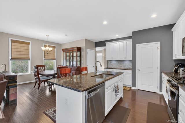 25 Hoffman Road, Hopewell Junction, NY 12533