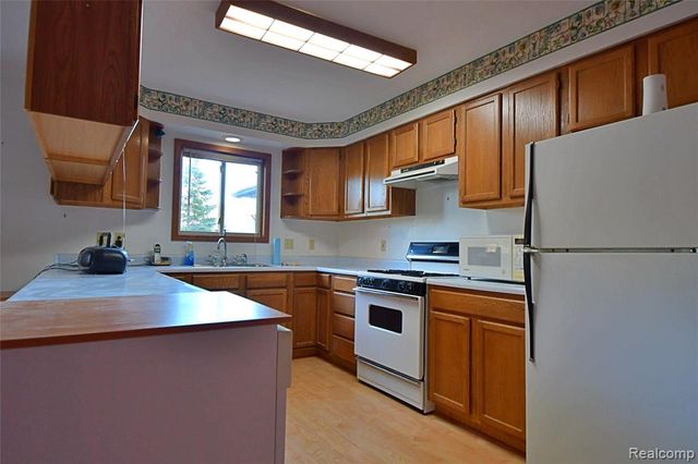 7429 Artesia Beach Road, Saint Helen, MI 48656