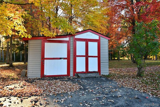 7429 Artesia Beach Road, Saint Helen, MI 48656