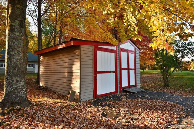 7429 Artesia Beach Road, Saint Helen, MI 48656