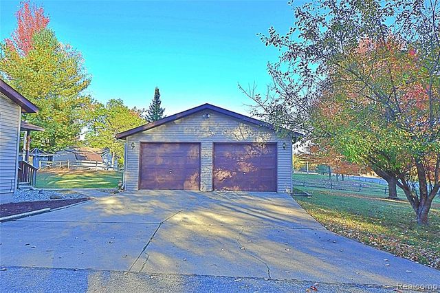 7429 Artesia Beach Road, Saint Helen, MI 48656